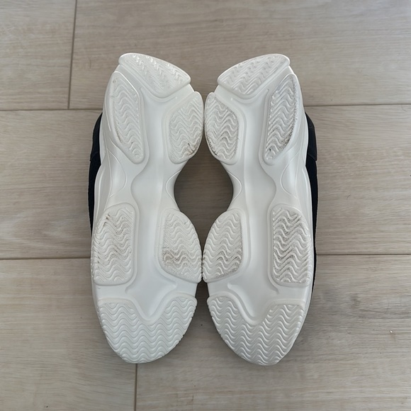 Cushionaire Black Sneakers Size 10 - Picture 6 of 6